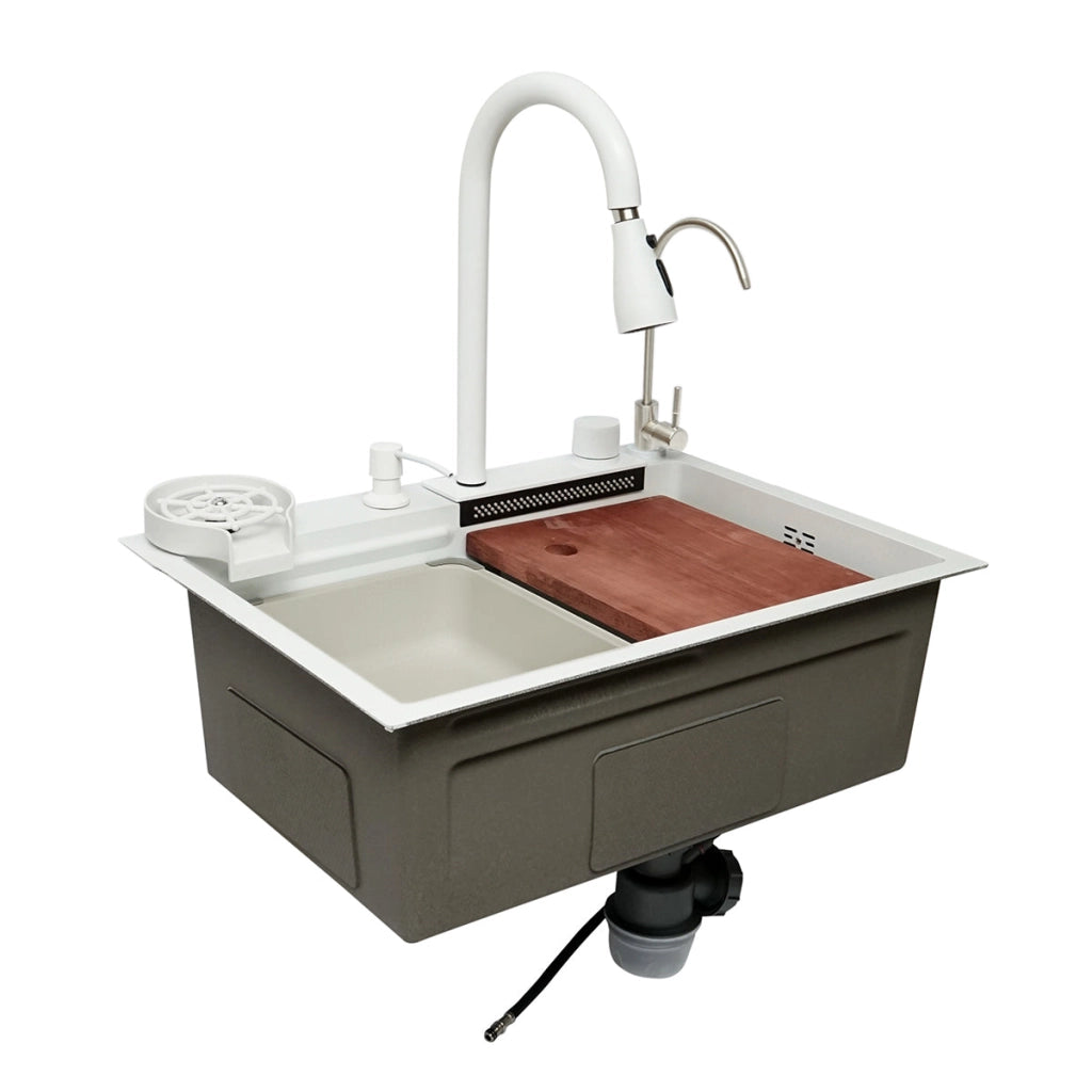 Lavello da cucina multifunzionale in acciaio inox con due rubinetti, funzione cascata, lavapentole, dispenser di sapone, scolapiatti, vassoio, tagliere e accessori di scarico inclusi, dimensioni 60×45×22 cm.