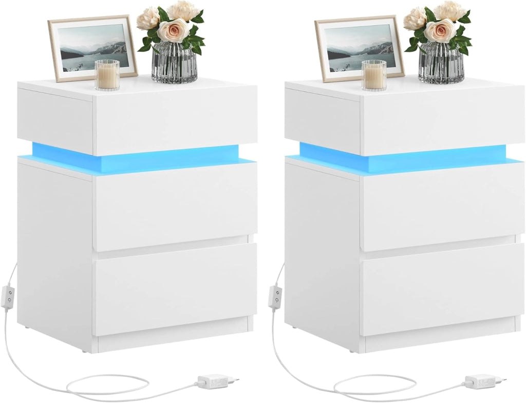 VASAGLE KAILYN Collezione - Comodino con Striscia Luminosa di Luci a LED Multicolore Variabile, 3 Cassetti, Tavolino in Stile Moderno, 35 x 40 x 55 cm, Bianco LET630T10
