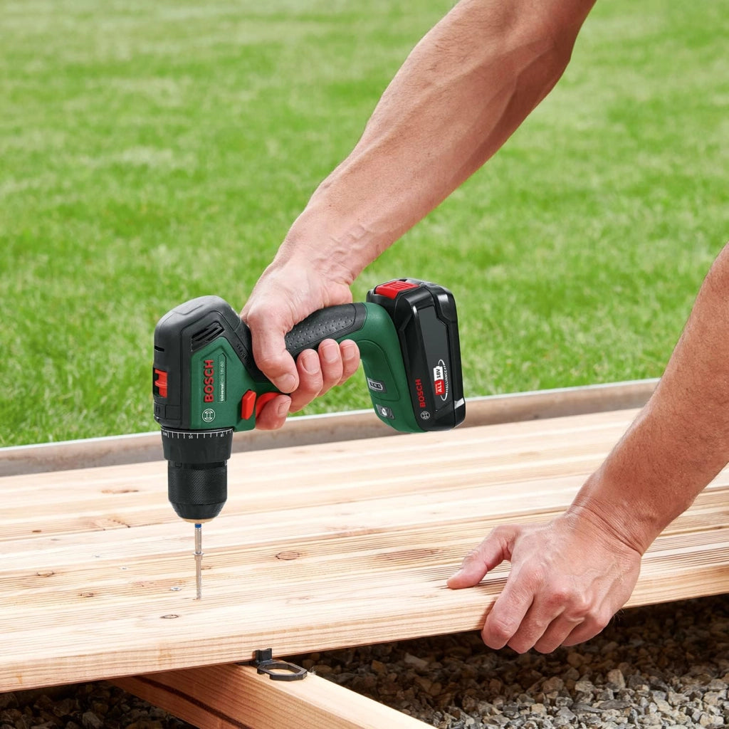 Bosch Home and Garden 06039D4002 Bosch Trapano a Batteria UniversalDrill (2 Batterie, In Valigetta), Verde-Nero, 38.1 x 28.9 x 10 cm, sistema da 18 Volt