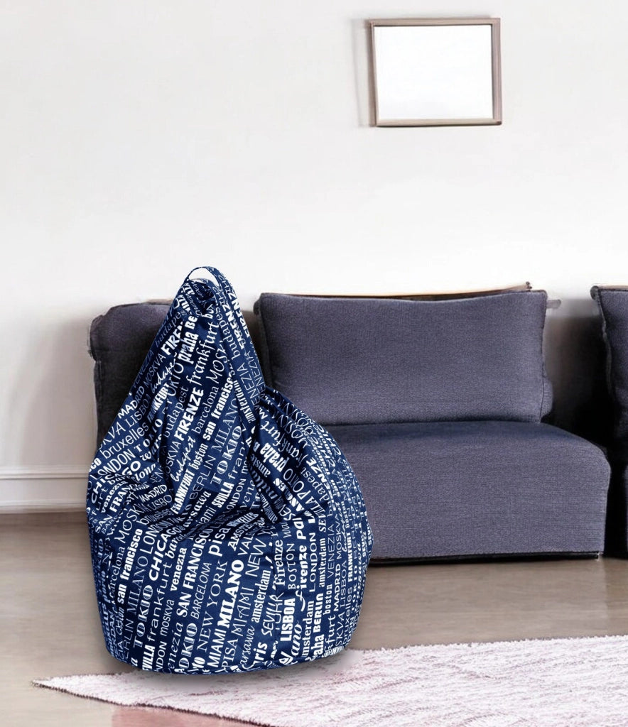 Poltrona a sacco con fantasia con Marisa, colore blu e bianco, Misure 80 x 120 x 80 cm