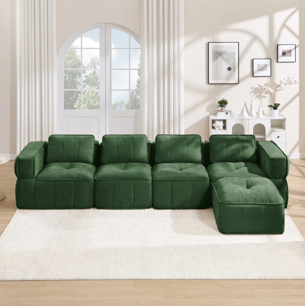 Divano modulare con pouf in poliestere verde; 344x162x67 cm