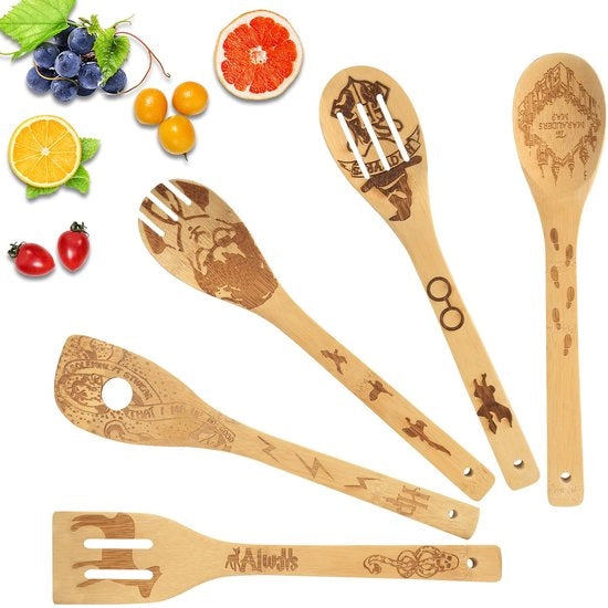 Set di cucchiai in legno, 5 pezzi, regali per le streghe, cucchiai in legno di alta qualità, cucchiai da cucina, dono personalizzato per il benvenuto a casa per decorazione delle streghe, accessori da cucina per la cucina