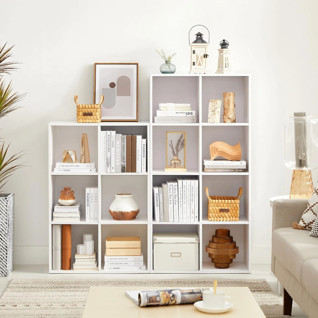 VASAGLE Libreria a 8 Cubi, Scaffale Espositore per Decorazioni, Souvenir, Piante, per Studio, Ufficio, Soggiorno, 30 x 65,5 x 129,5 cm, Bianco LBC24WT