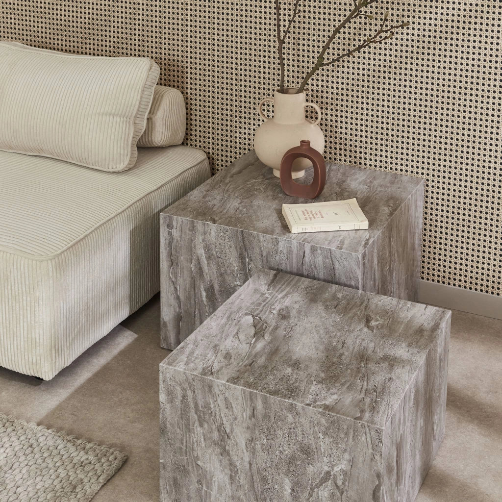 Set di 2 tavolini quadrati con effetto marmo, grigio