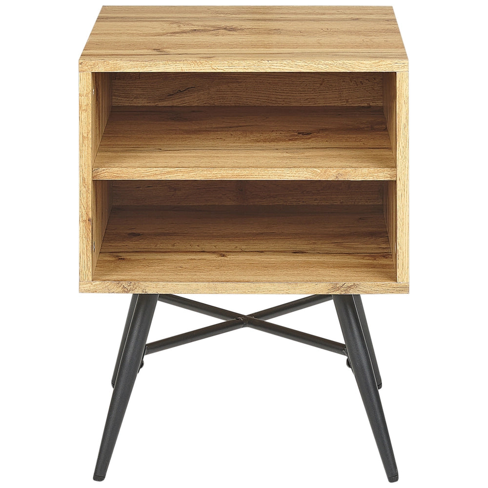 Tavolino da comodino in MDF legno chiaro con due ripiani aperti, pezzo minimalista e contemporaneo per la camera da letto
