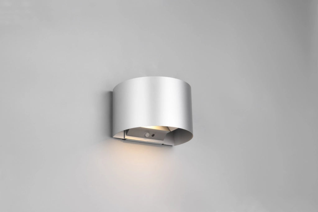 Applique LED 6W argento con sensore, batteria IP44