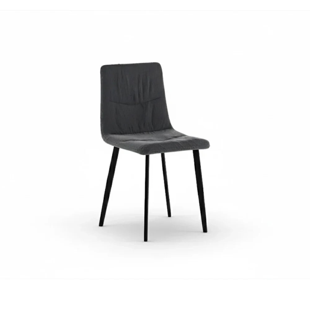 Set di 4 sedie da pranzo imbottite in tessuto grigio scuro Daisy con struttura in metallo facili da pulire | Duzzle
