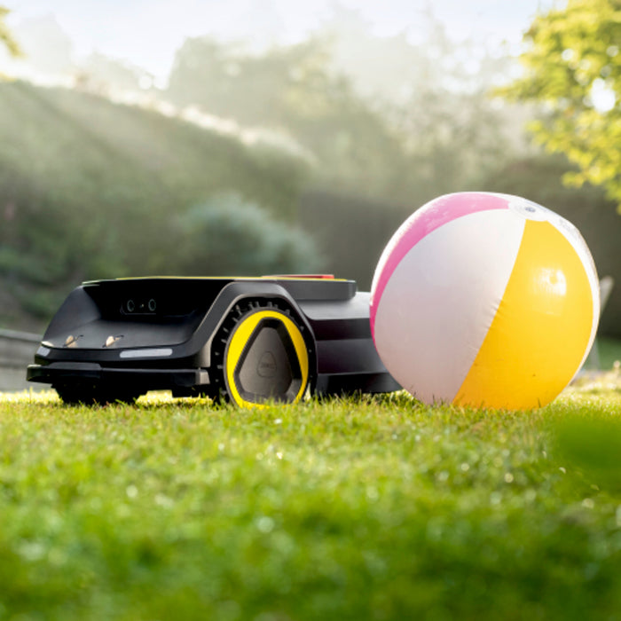 KARCHER Robot rasaerba RCX 6 - robot senza cavo perimetrale, Superficie coperta: 3.000 m², Traiettoria parallela, Inclinazione fino al 70%, Trazione 4WD, Rilevamento ostacoli, GPS + RTK + Telecamera