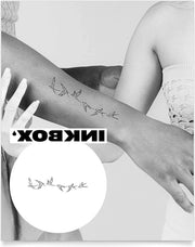 Tatuaggio Semipermanente - Tatuaggio Temporaneo di Alta Qualità Facile da Applicare e Durevole - Idrorepellente - Durata 1-2 Settimane - Per Adesso Ink - Dimensioni 18 x 5 cm