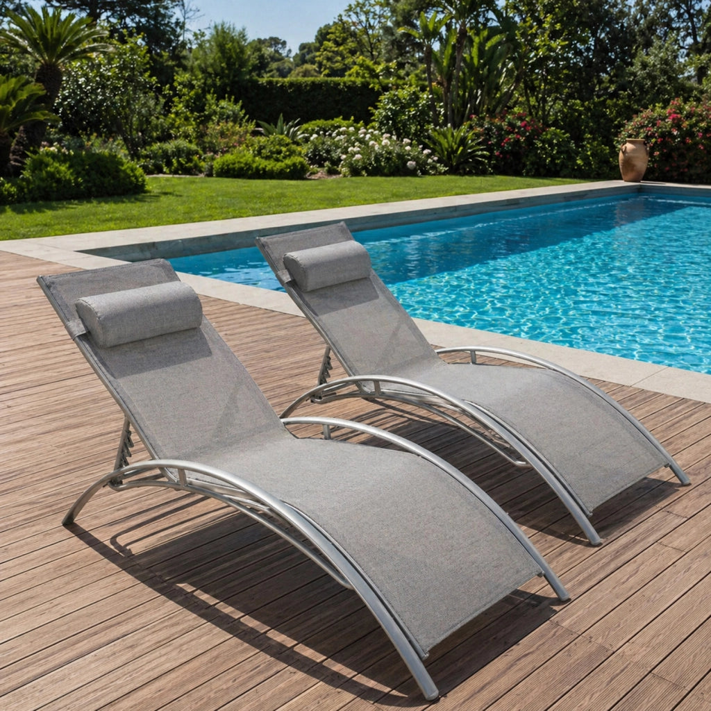 Set 2 Lettini Prendisole Reclinabili Per Giardino Con Schienale Regolabile 5 Posizioni Tessuto Traspirante Per Piscina Terrazza Outdoor 59 x 158 x 81.5 Cm Grigio