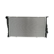 Radiatore raffreddamento acqua motore – BMW Serie 1, Serie 3, X1, Z4 (motori 1.6 – 3.0 Diesel) Dimensioni: 600 × 345 × 33 mm Codici OEM: 17112468099, 17117558480, 17117788904, 53472, 1924001089