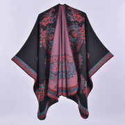 Nuovo scialle/mantella in jacquard di cashmere alla moda con spacchi, spesso e ampio, da donna.