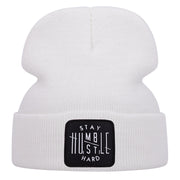 Cappelli invernali caldi lavorati a maglia con ricamo STAY, colore bianco
