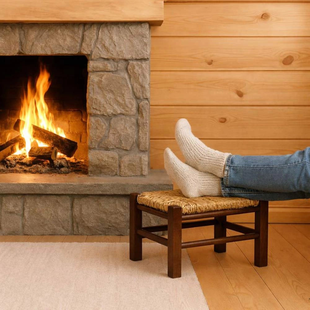 Sgabelli relax coppia poggiapiedi in legno noce scuro con sedile in paglia