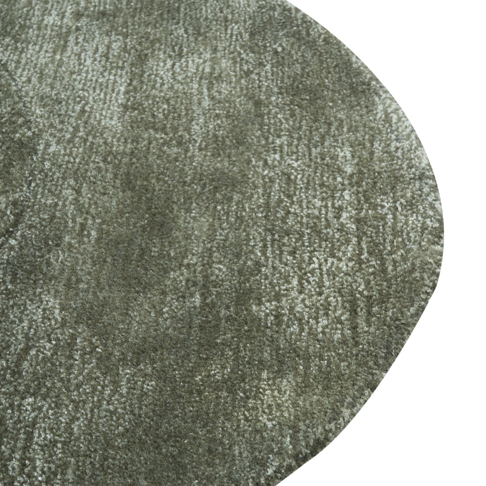 Tappeto in viscosa organico a forma di fagiolo verde scuro 160 x 230 cm soggiorno camera da letto