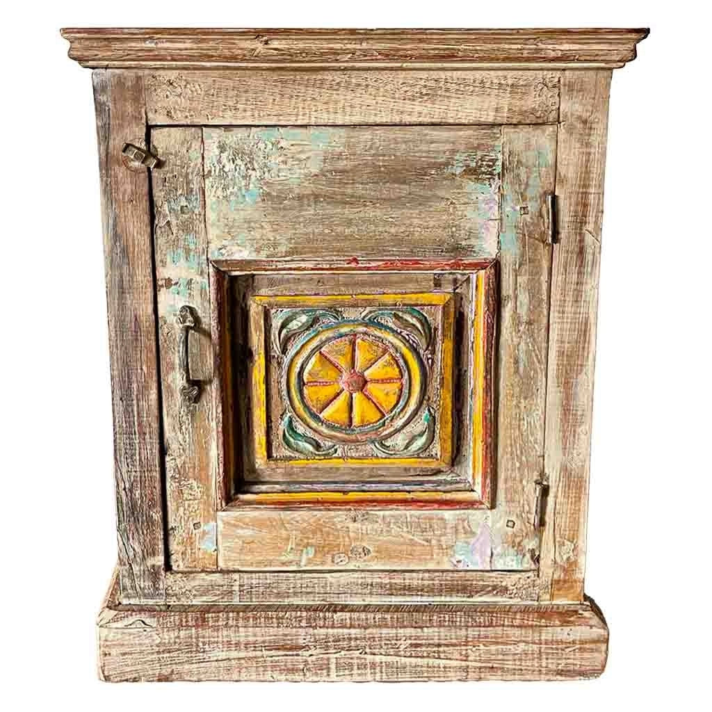 Comodino in legno con finitura artigianale marrone, 52x26x69h cm