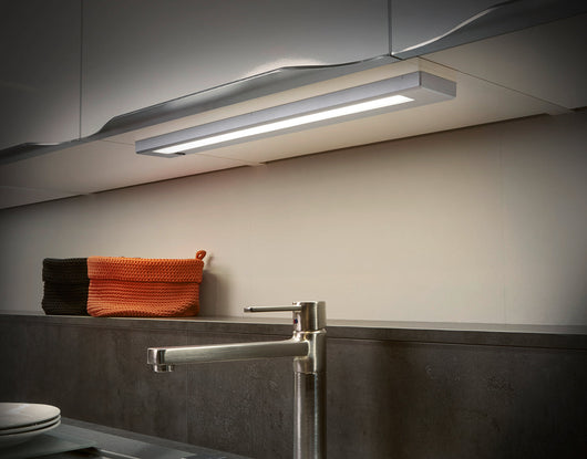 Applique da Interno a LED in Plastica Titanio