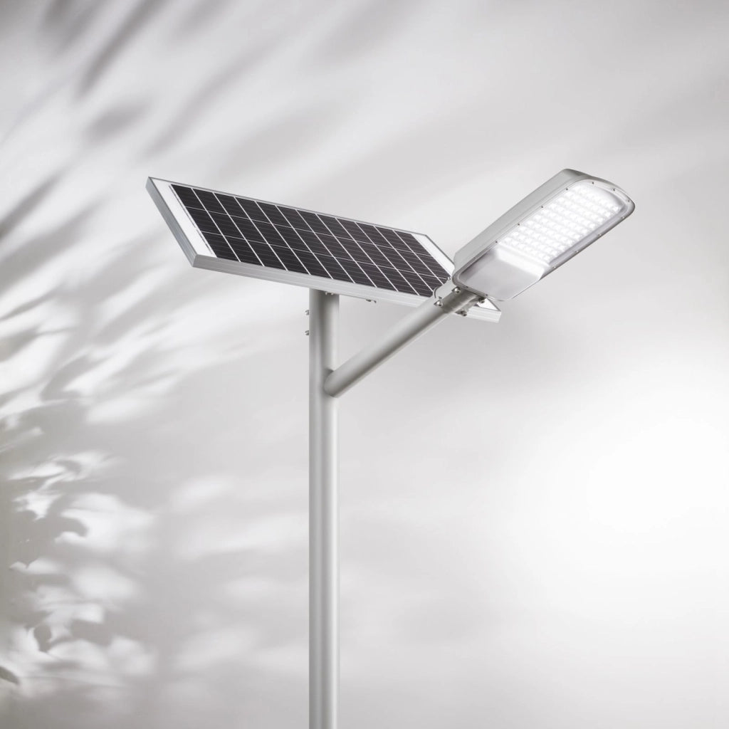 FARO SOLARE STRADALE LED RADIUS SILVER 64W 4200LM 4000K CON PANNELLO SOLARE IP65 48,6X8,7X20,7CM