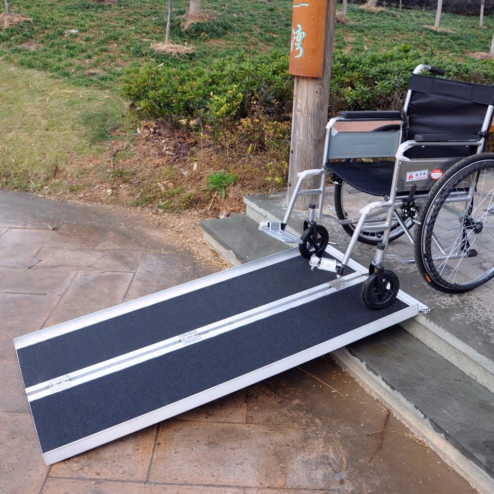 Rampa per sedie a rotelle, pieghevole e portatile, antiscivolo in alluminio 122cm 270kg