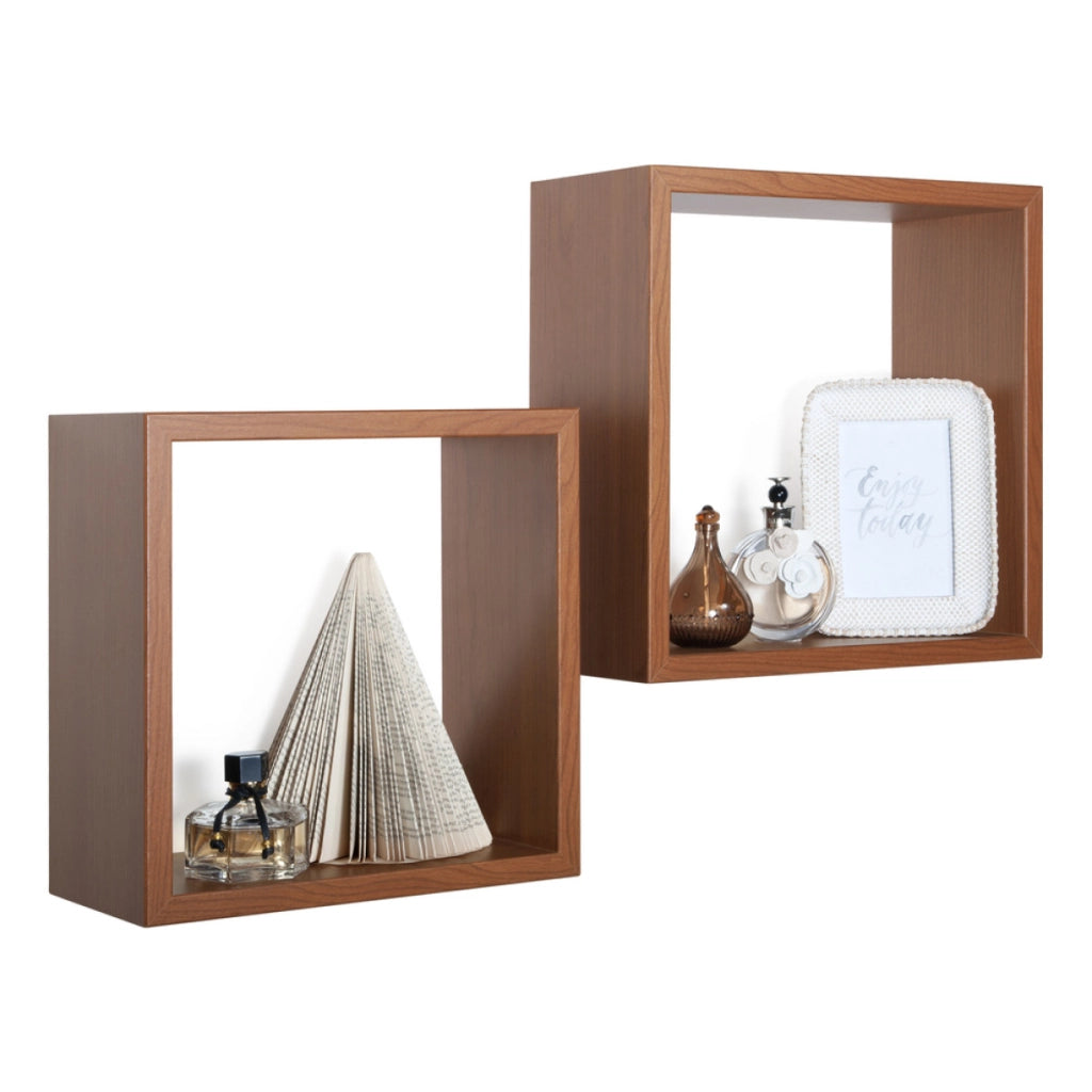 Set di 2 Mensole da Muro Modello Q-BIS, Cubi Arredo, Mensole Cubo, Cubi da Parete. Misure 35x35 p15.5 cm e 31x31 p15.5 cm. Finitura CILIEGIO - MADE IN ITALY
