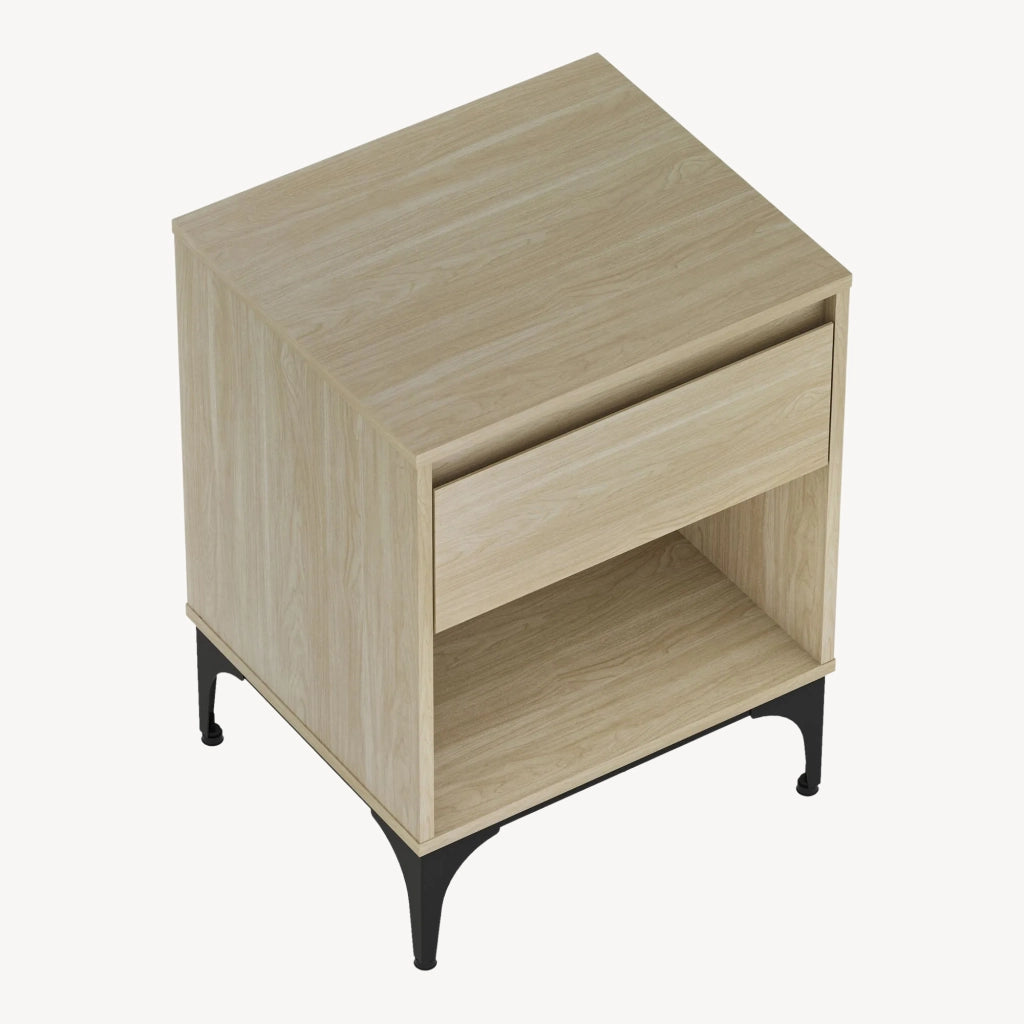 Tavolino Laterale Kistiandi Comodino con Cassetto 62 x 46 x 40 cm - Effetto Rovere Chiaro [en.casa]