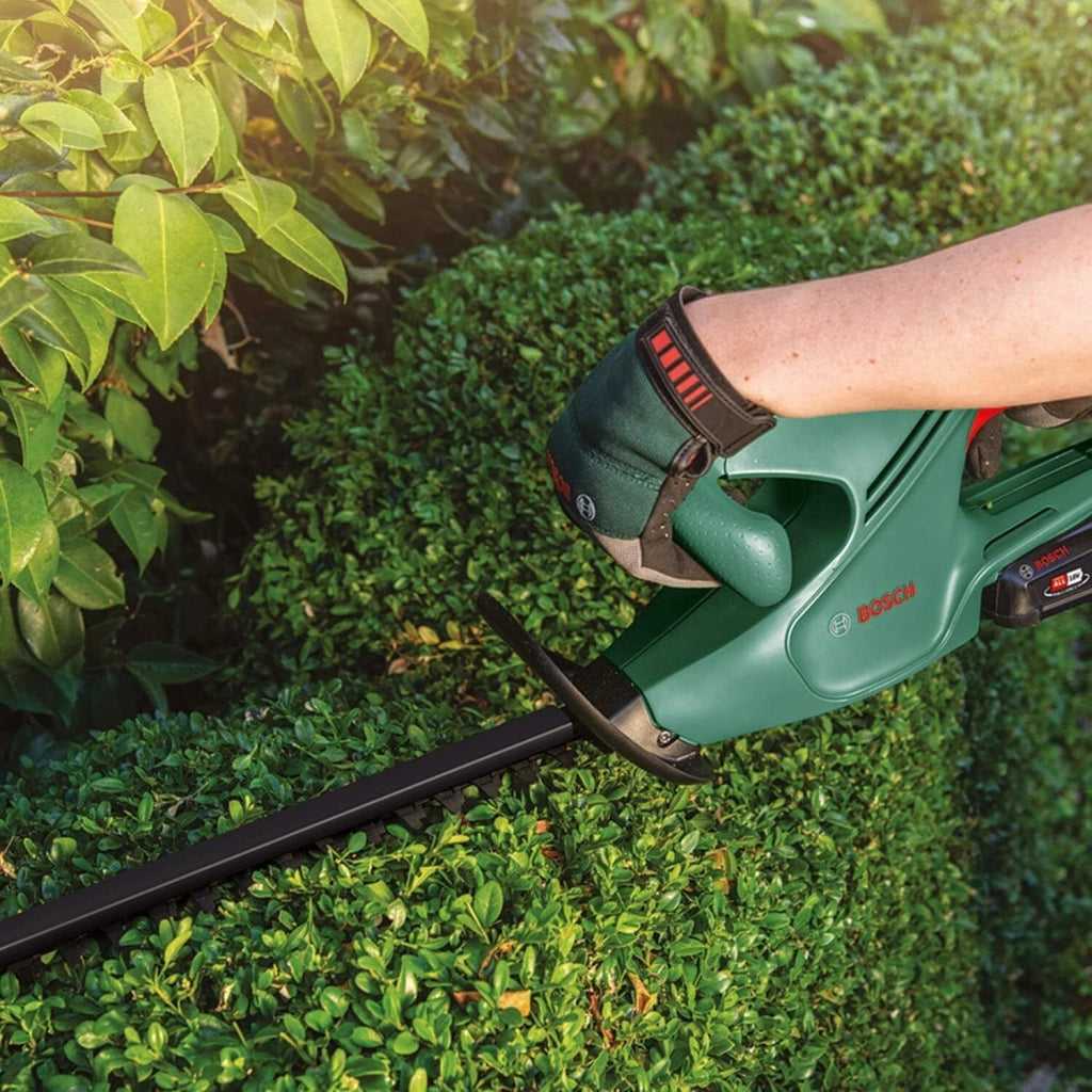 Bosch 0600849H03 EasyHedgeCut 18-45 Tagliasiepi a Batteria 18V Lama 45 cm Taglio 15 mm Senza Batteria colore Verde