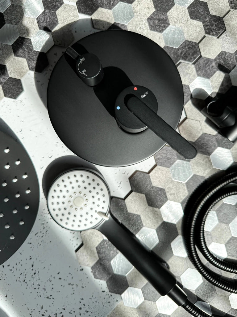 Set Doccia Da Incasso Rea Ontario Black + Box