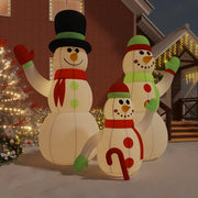 Famiglia di pupazzi di neve gonfiabili con LED 500 cm 345388