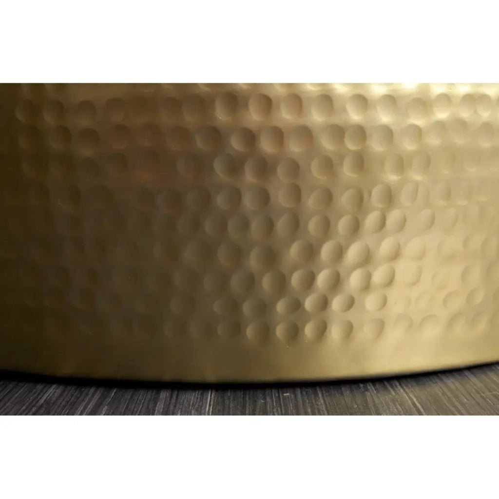 Tavolino TRIANE 60 cm in alluminio dorato – Tavolino rotondo design effetto martellato