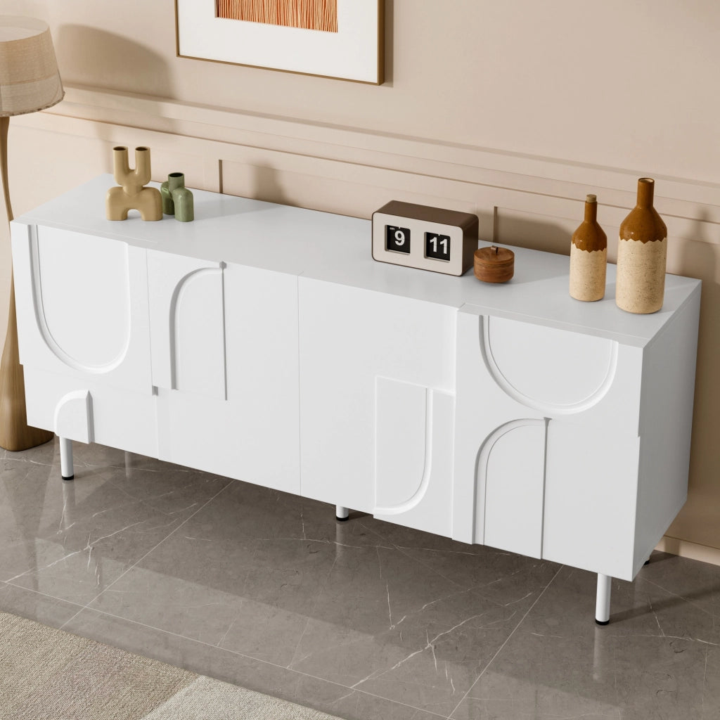 Credenza con 4 Ante e Piedini in Metallo; Design Geometrico Moderno con Curve Irregolari; in MDF e Pannello Truciolare; Bianca