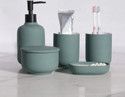Set di accessori da bagno – Bagno in stile lussuoso – Accessori da bagno – Sostenibile 

Modello: 12345 
Codice prodotto: ABCD1234 
Materiali: Acciaio inossidabile, vetro, legno 
Dimensioni: 20 x 15 x 10 cm 
Peso: 1,5 kg