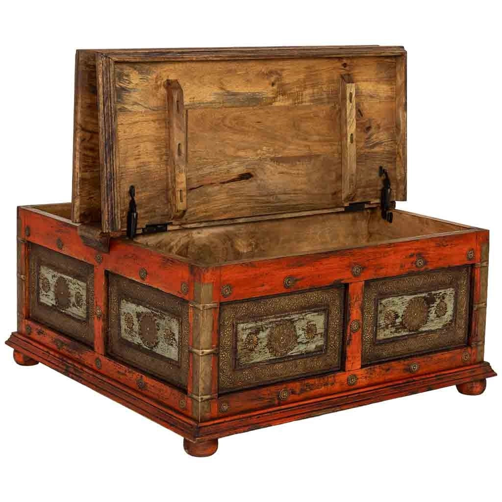 Tavolino artigianale in legno rosso 100x100x47h cm