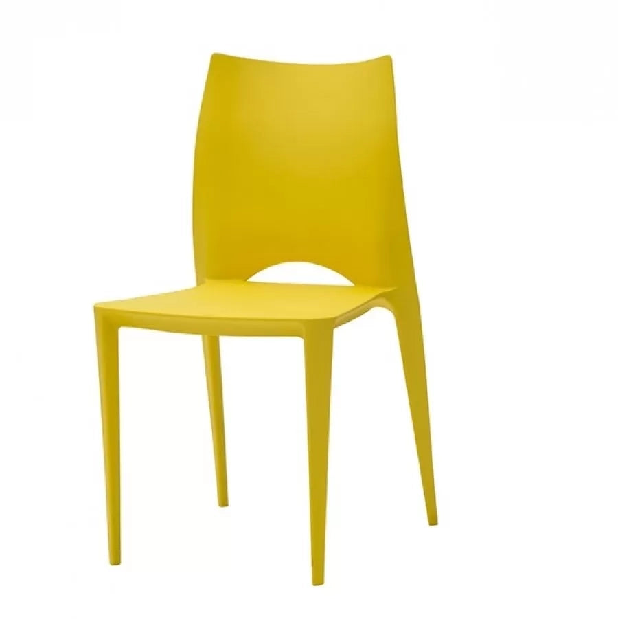 Set 4 sedie colore giallo in polipropilene l. 45 h. 84 p. 54 hs.45