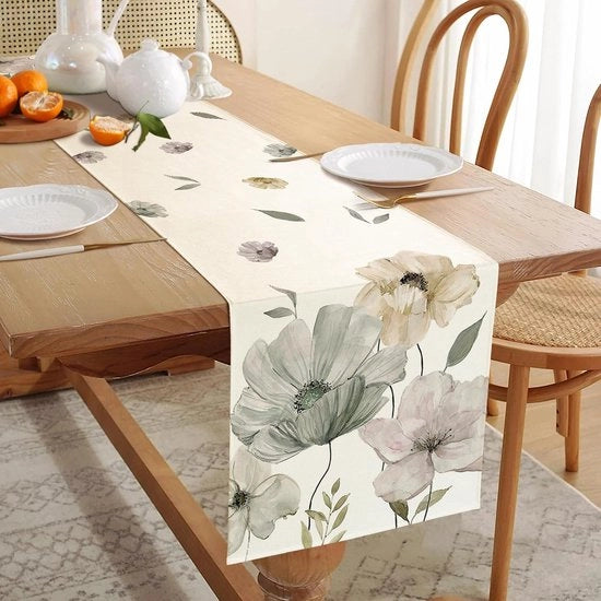 Tavolo da pranzo in lino per decorazione di casa elegante e feste