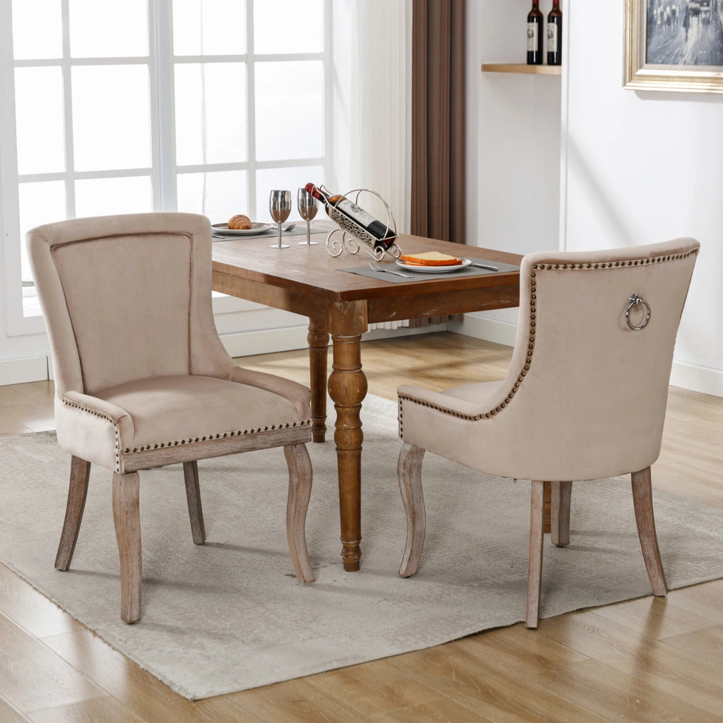 Sedia da pranzo imbottita in velluto beige con struttura in legno massello; 61x50x91 cm