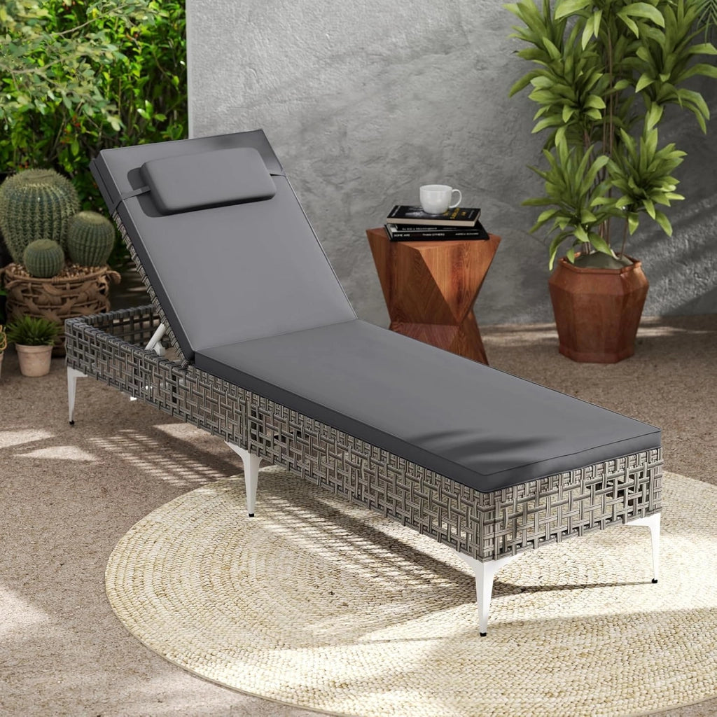 Lettino da giardino con schienale regolabile su 6 livelli, sedia reclinabile in rattan PE con cuscino e poggiatesta imbottiti estraibili, lettino per piscina, balcone, patio