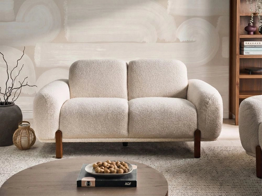 Divano a 2 posti imbottitura bouclé bianco morbido moderno organico basso curvilineo