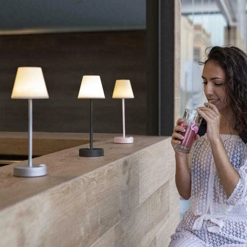 NewGarden LUMLLS030BXWLNW Lola Slim 30 Lampada da Tavolo LED con Batteria Ricaricabile Touch IP44 per Interni ed Esterni colore Bianco