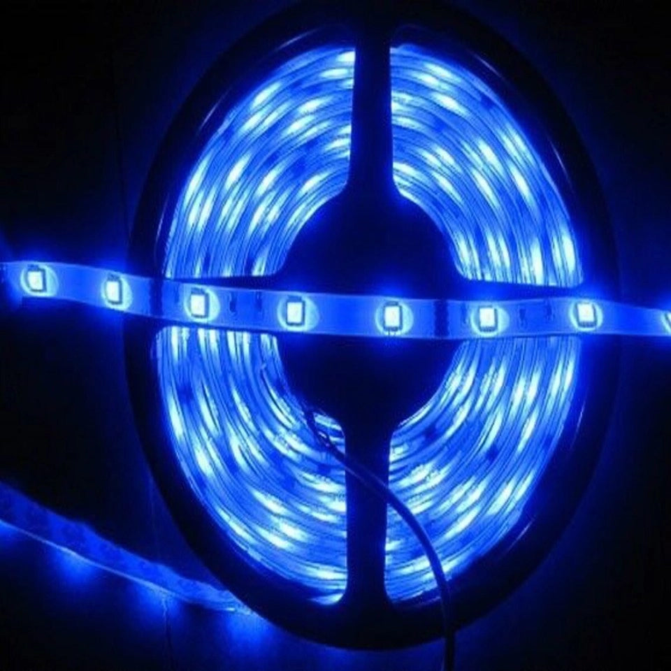 STRISCIA STRIP 300 LED SMD 5050 FLESSIBILE 5M ADESIVA LUCE BLU IP65 14.4 W/MT
