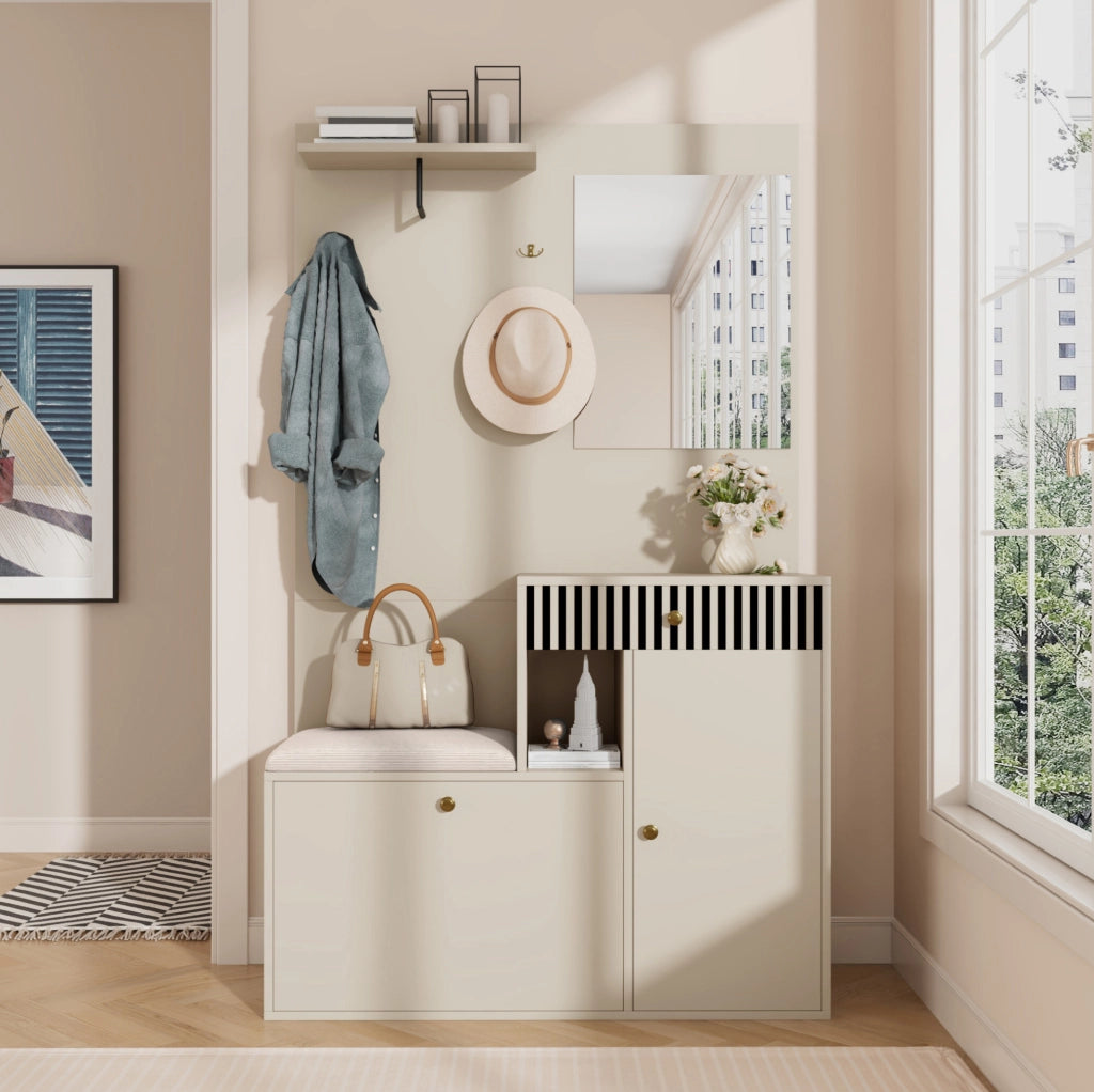Mobile ingresso con specchio; seduta imbottita; ripiani regolabili e ganci; 110 x 37 x 185;5 cm; beige e crema