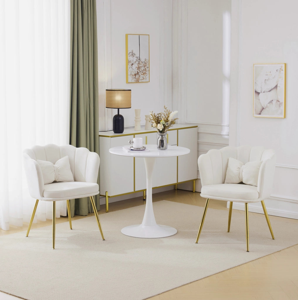 Set di 2 sedie da soggiorno in velluto beige con schienale a petalo; gambe metalliche dorate