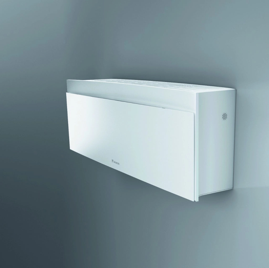 Unità Interna a Parete Daikin Bluevolution serie EMURA WHITE III 7000 Btu FTXJ20AW R-32 Wi-Fi Integrato Colore Bianco Opaco