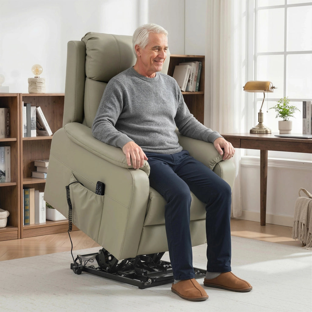 Poltrona Elettrica Alzapersona Reclinabile 170¡ã in Pelle Finta Traspirante con 2 Motori, Telecomando, 4 Ruote, Freno, Poggiapiedi, Tasche Laterali, Crema