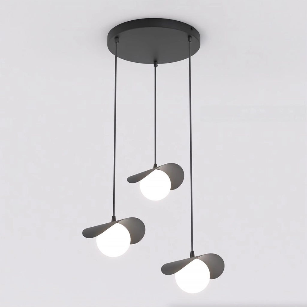 Lampada a sospensione Ritual a tre luci in acciaio nero e vetro