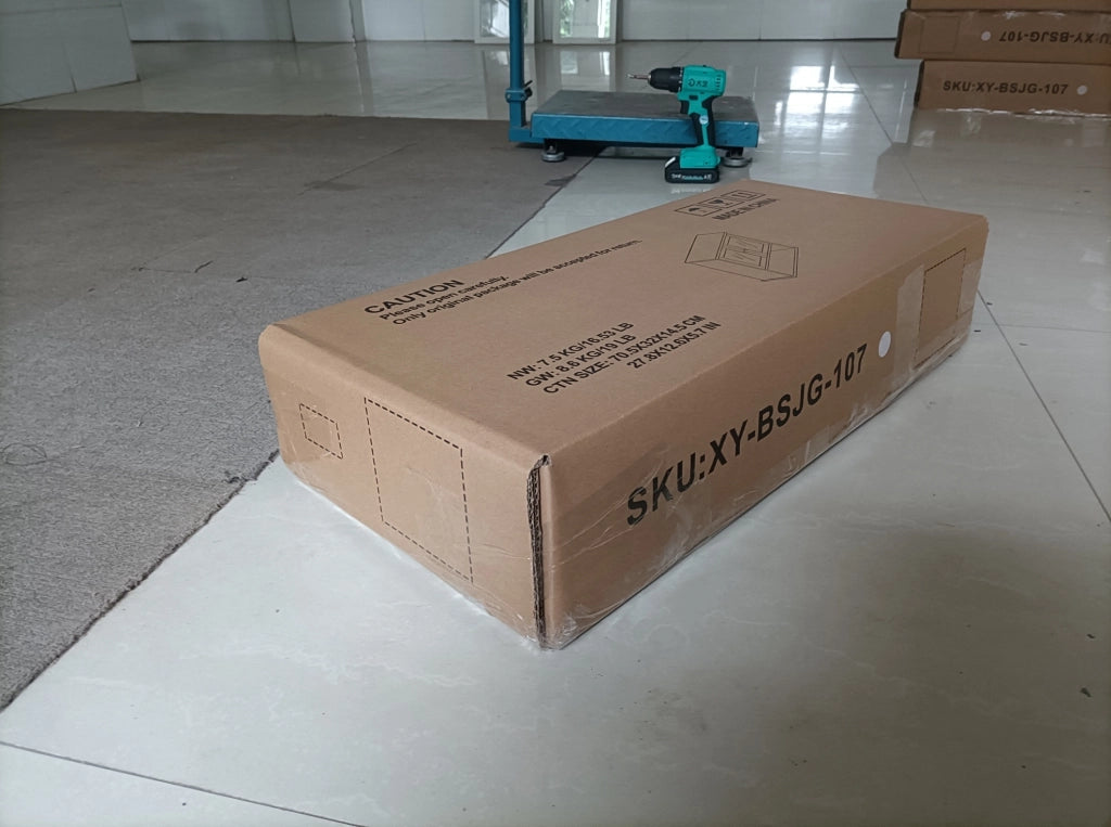 Mobile bagno sospeso bianco con specchio, scaffale regolabile e ripiani aperti 54,6x19,8x60 cm