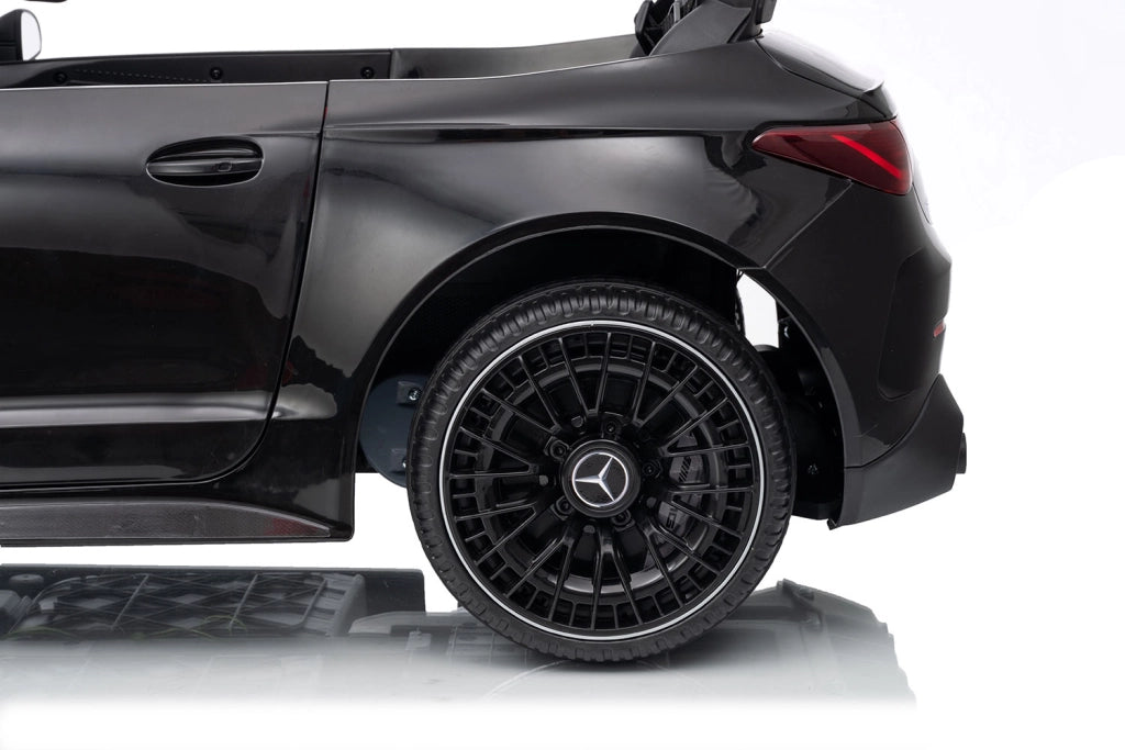 Macchina Elettrica per Bambini 12V Licenza Ufficiale Mercedes CLE53 Sedile in Pelle Nero