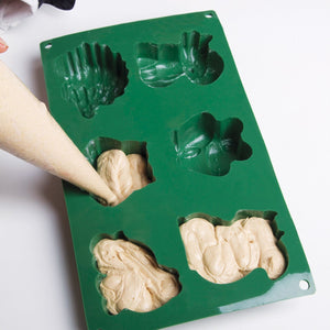 Stampo a forma di piccoli animali, 8 porzioni. in the wood