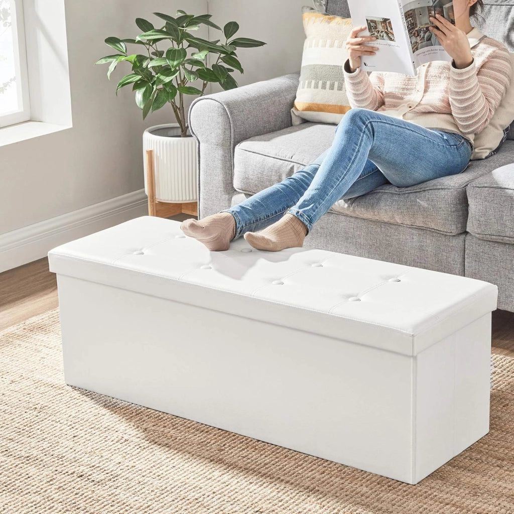 SONGMICS Cassapanca Contenitore 120L, Pouf Contenitore, Panca Poggiapiedi Pieghevole, Capacità di Carico di 300 kg, Seduta Imbottita, Bianco LSF702.