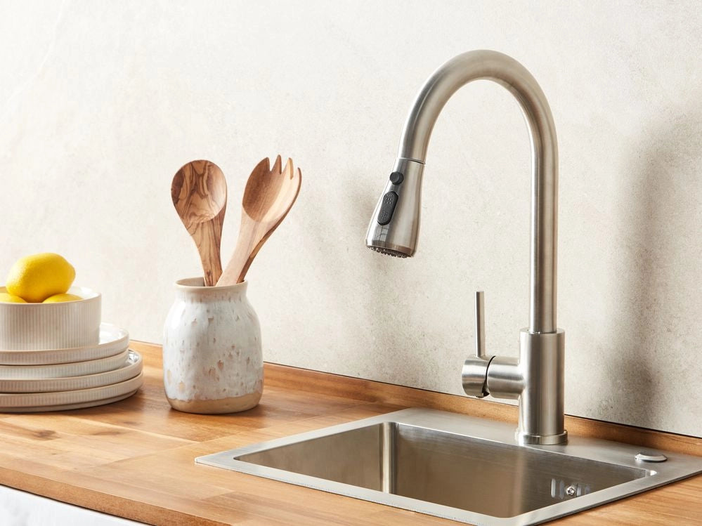 Rubinetto da cucina moderno rubinetto miscelatore a spruzzo estraibile bobina a molla in acciaio inossidabile beccuccio girevole argento