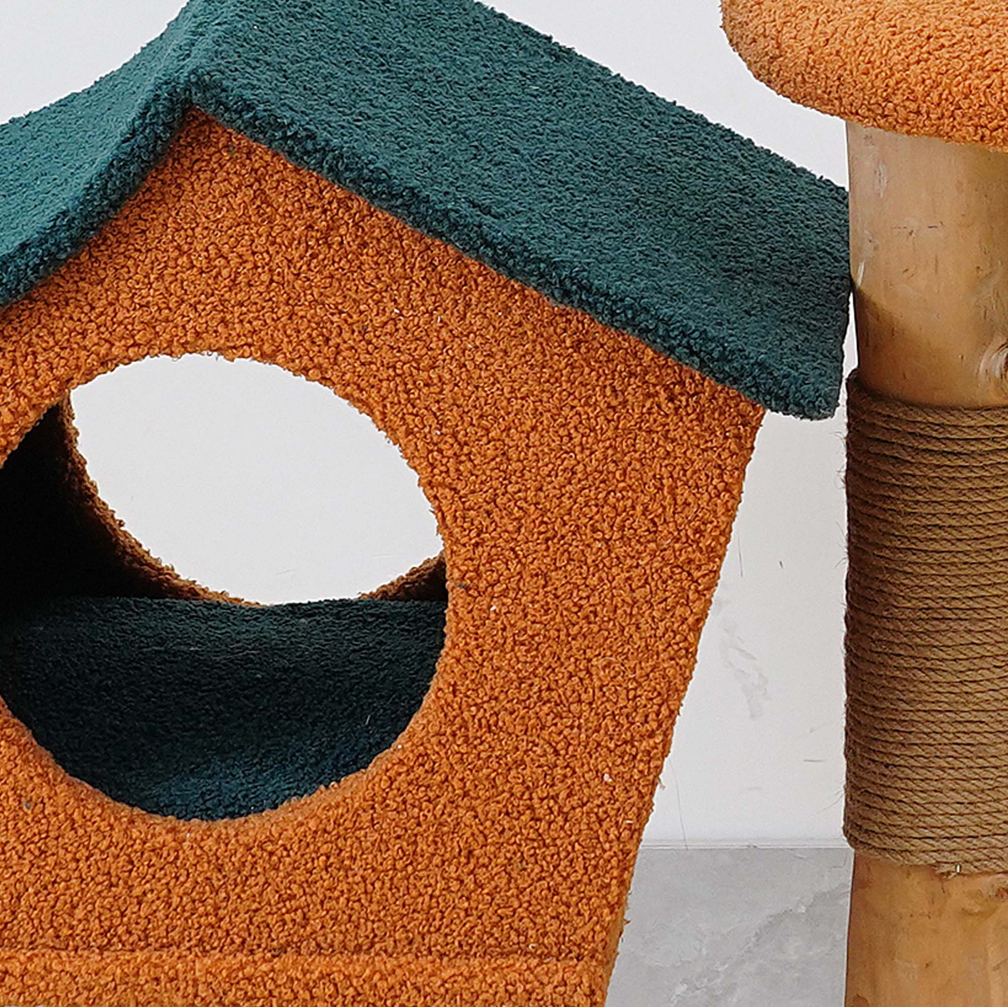 Fudajo Albero tiragraffi 114 cm con pelliccia e tronchi in legno di pero